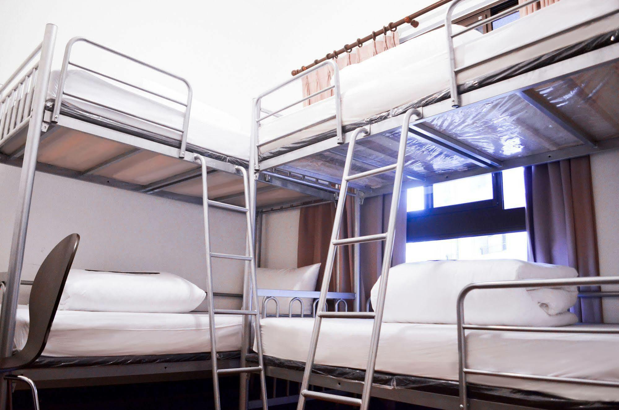 Star Box Hostel Taipei Exteriör bild